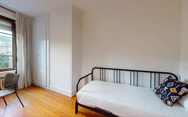 Furnished flat 4 rooms - image - 5