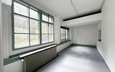 Commercial - image - 7