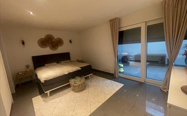 Terrace flat 4.5 rooms - image - 3