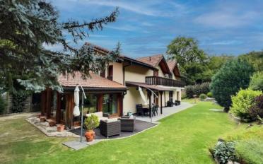 Mixed use property - image - 6