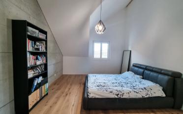 Attic flat 5.5 rooms - image - 7