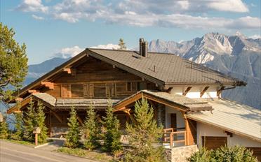Chalet 10 pièces - image - 1