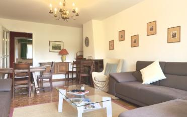 Apartment 4 rooms - image - 3