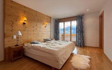 Chalet 6.5 pièces - image - 3
