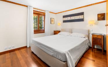 Chalet 10.5 pièces - image - 10