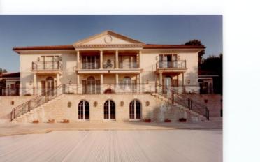 Villa 18 rooms - image - 1