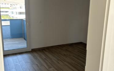 Office - image - 4