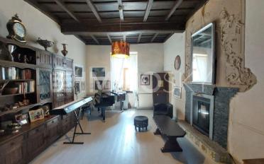 Einfamilienhaus 7.5 Zimmer - image - 1
