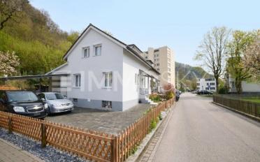 Einfamilienhaus 6.5 Zimmer - image - 2