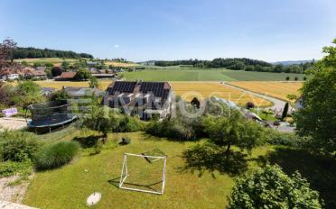 Einfamilienhaus 6.5 Zimmer - image - 1