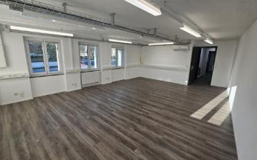 Commercial - image - 3