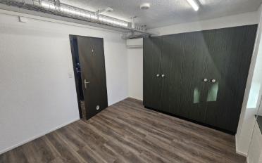 Commercial - image - 6
