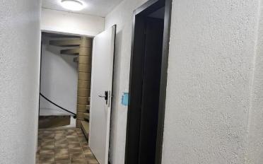 Commercial - image - 9