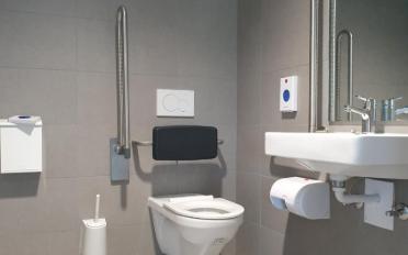 Commercial - image - 9
