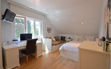 Doppeleinfamilienhaus 7.5 Zimmer - image - 10