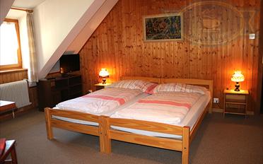 Hotel - image - 9