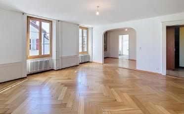 Apartment 5 rooms - image - 1