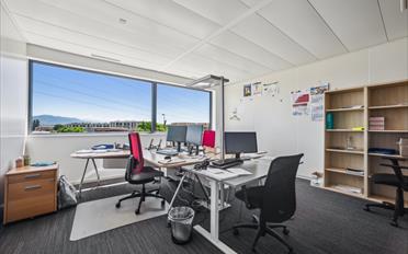 Office - image - 5