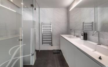 Apartment 6 rooms - image - 8