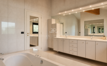 Single house - image - 8