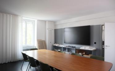 Bureau 3.5 pièces - image - 1