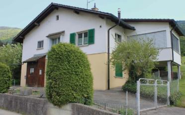 Einfamilienhaus 4.5 Zimmer - image - 1