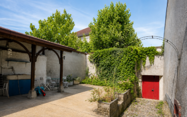 Residential building 20 rooms - image - 23