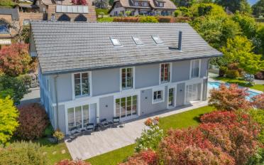 Einfamilienhaus 8.5 Zimmer - image - 1