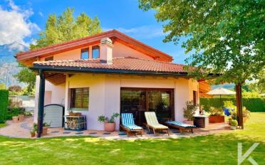 Villa 4.5 Zimmer - image - 1