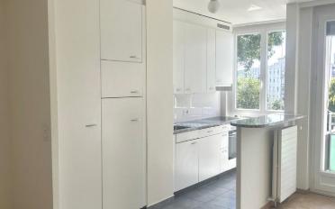Apartment 4 rooms - image - 3