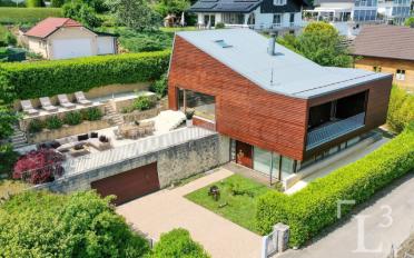 Einfamilienhaus 8.5 Zimmer - image - 1