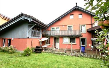 Residential building 20.5 rooms - image - 1