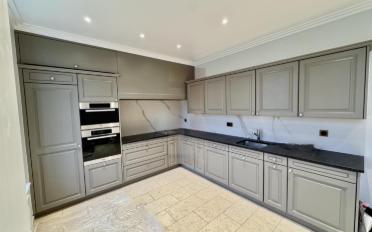 Appartement 8 pièces - image - 3