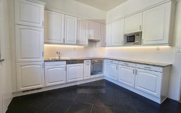 Apartment 5 rooms - image - 2