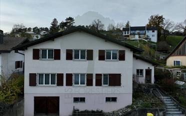Single house 8 rooms - image - 1