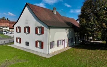 Einfamilienhaus 7.5 Zimmer - image - 2