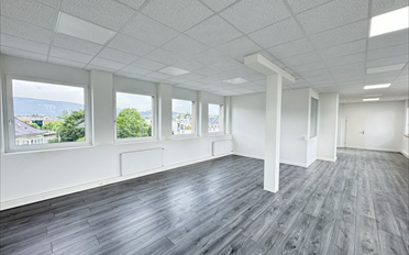 Office - image - 4