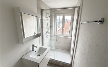 Apartment 4 rooms - image - 8