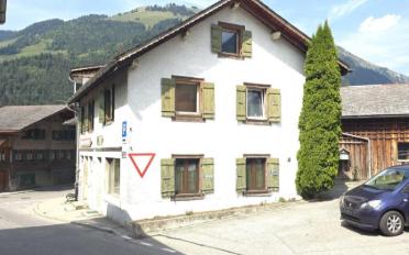 Residential building 6.5 rooms - image - 2