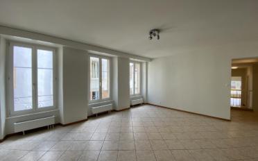 Apartment 4 rooms - image - 2