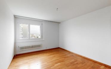 Apartment 4 rooms - image - 9