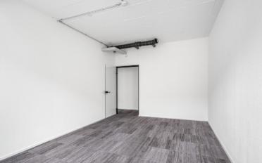 Office - image - 8