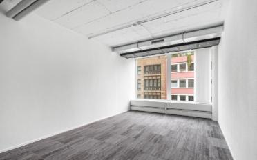 Office - image - 6