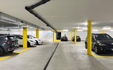 Moto Hallenplatz - image - 3