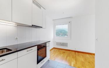 Apartment 4 rooms - image - 3