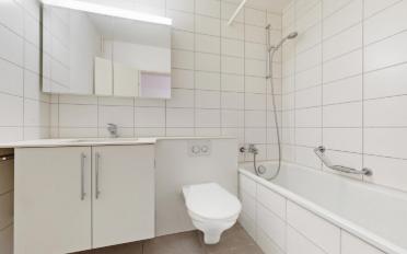 Apartment 4 rooms - image - 9