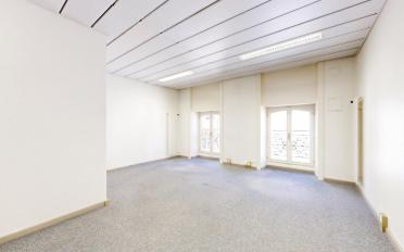 Office - image - 12