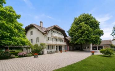 Maison 22 pièces - image - 2