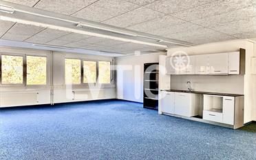 Office - image - 7