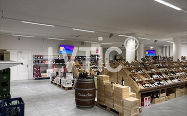 Commercial - image - 3